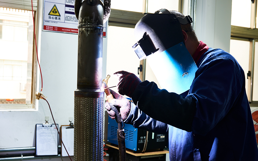 0_0003_Manual Weld Seams