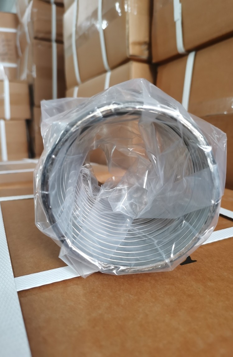 Interlock Flex Pipe internal interlock liner close-up