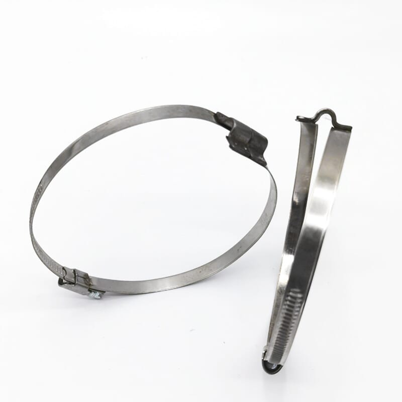 Bridge-style German hose clamp