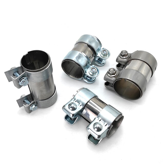 Exhaust sleeve connectors with different clamp and bolt designs